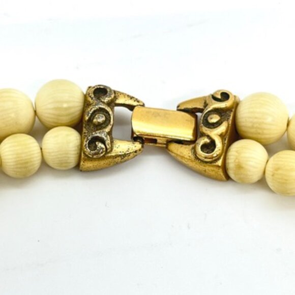VINTAGE 80S NAPIER CREAM GOLD TONE NECKLACE ETRUSCAN MULTI STRAND ACRYLIC BEAD - Picture 10 of 16